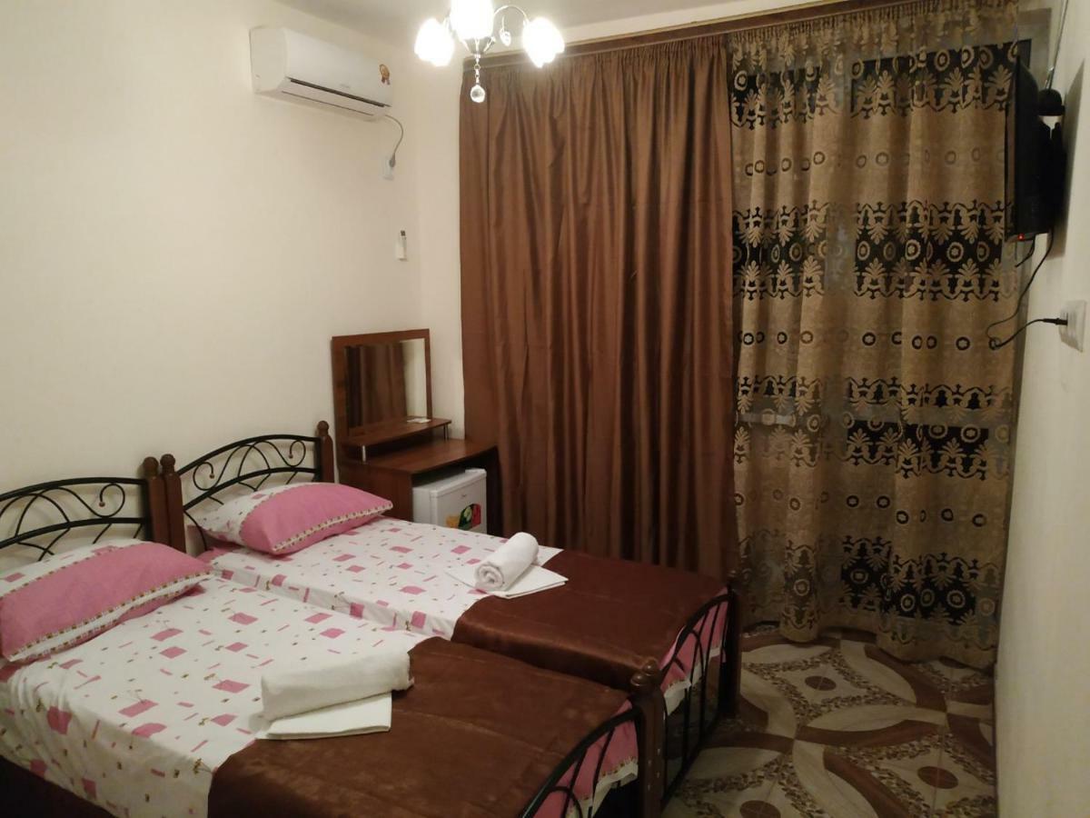 Guest House U Antoniny Gagra Oda fotoğraf